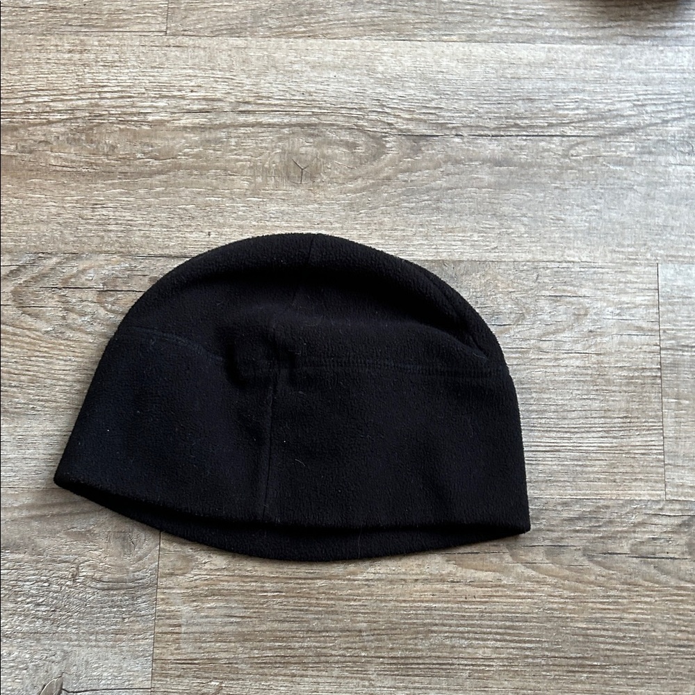 Sleek Black Men's Beanie